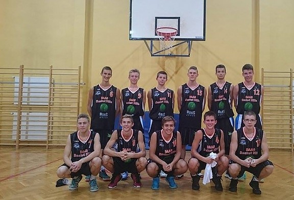 Porażka juniorów na początek sezonu
