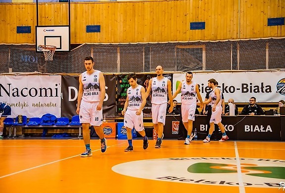 Wygrywamy pewnie 115-69! Solidarni z Ukrainą!