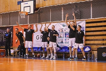 Niedźwiadki pokonane!